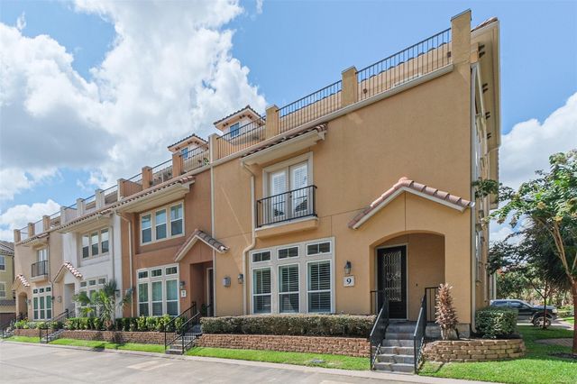 9 Laurelwood Drive, Pasadena, TX 77058