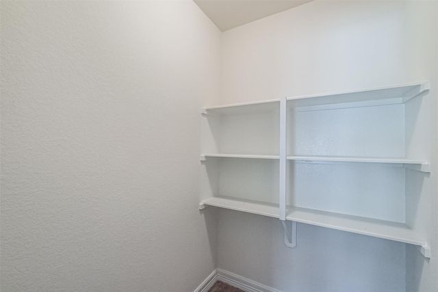 9 Laurelwood Drive, Pasadena, TX 77058