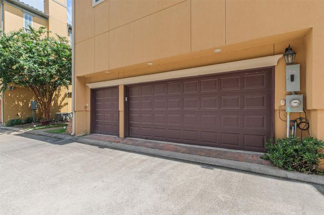 9 Laurelwood Drive, Pasadena, TX 77058