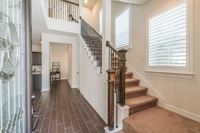 9 Laurelwood Drive, Pasadena, TX 77058