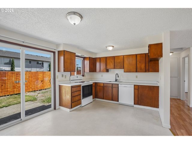 3305 Ne 15TH St, Gresham, OR 97030
