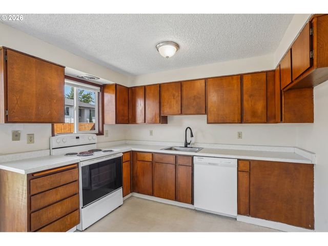 3305 Ne 15TH St, Gresham, OR 97030