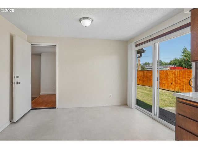 3305 Ne 15TH St, Gresham, OR 97030