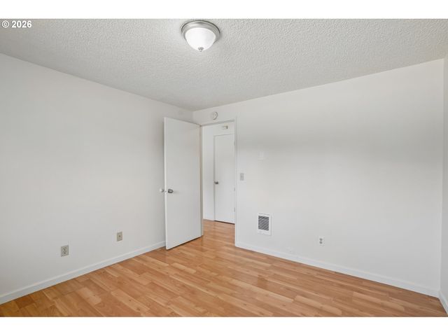 3305 Ne 15TH St, Gresham, OR 97030