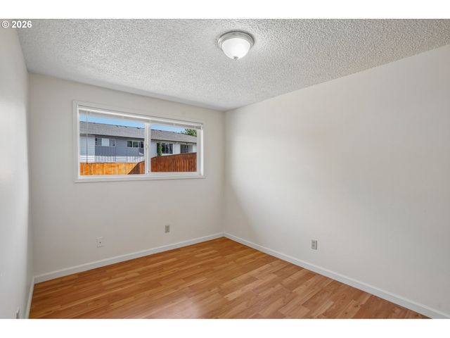 3305 Ne 15TH St, Gresham, OR 97030