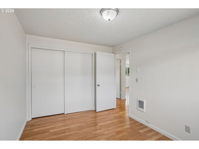 3305 Ne 15TH St, Gresham, OR 97030
