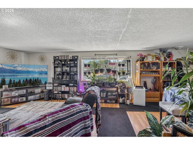 3305 Ne 15TH St, Gresham, OR 97030