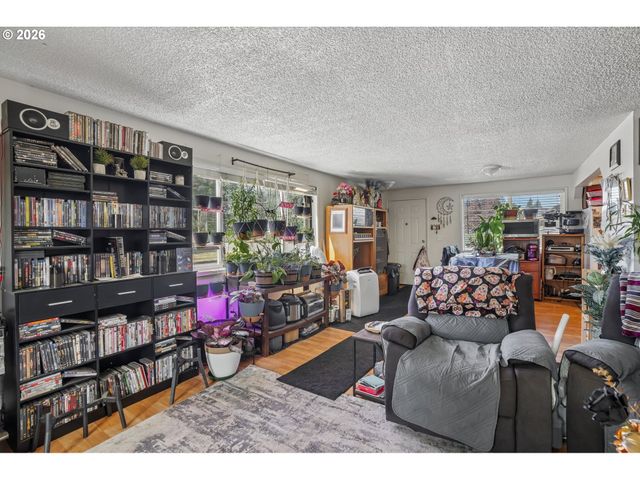 3305 Ne 15TH St, Gresham, OR 97030