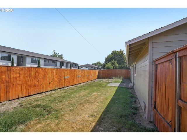 3305 Ne 15TH St, Gresham, OR 97030