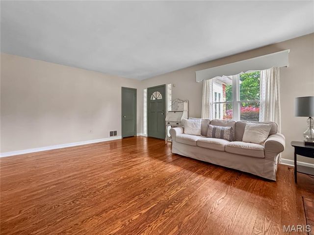 2330 Lynch Avenue, Granite City, IL 62040