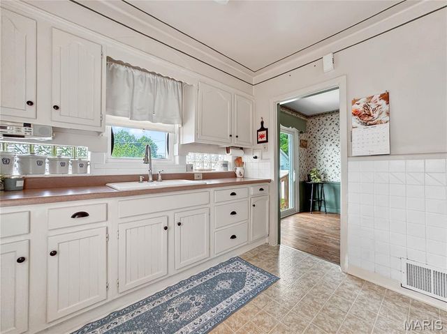 2330 Lynch Avenue, Granite City, IL 62040