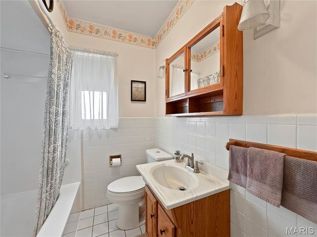2330 Lynch Avenue, Granite City, IL 62040