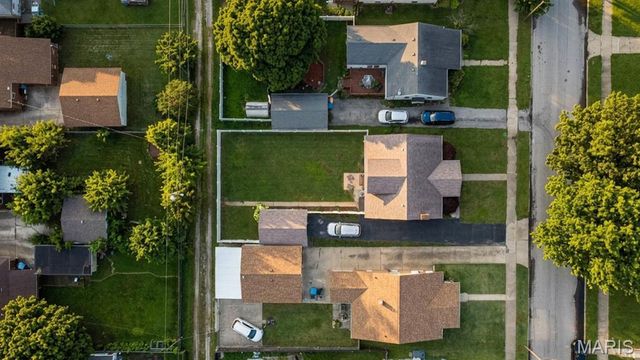 2330 Lynch Avenue, Granite City, IL 62040