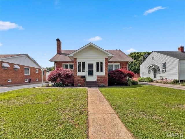 2330 Lynch Avenue, Granite City, IL 62040
