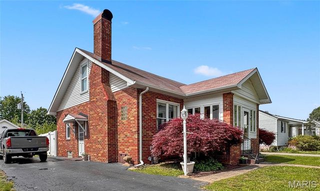 2330 Lynch Avenue, Granite City, IL 62040