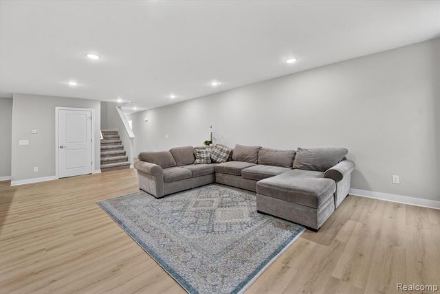 115 Parsons Lane, Saline, MI 48176