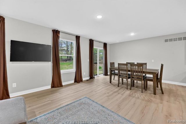 115 Parsons Lane, Saline, MI 48176