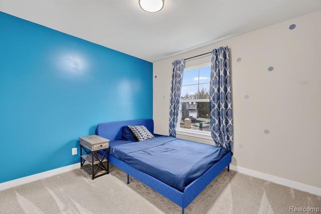 115 Parsons Lane, Saline, MI 48176