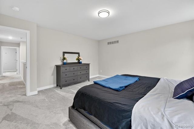 115 Parsons Lane, Saline, MI 48176