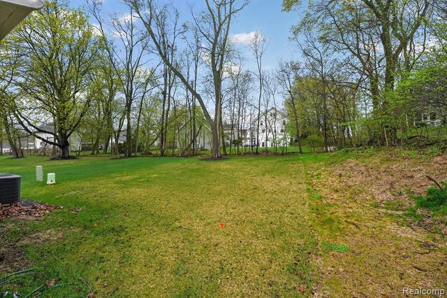 115 Parsons Lane, Saline, MI 48176