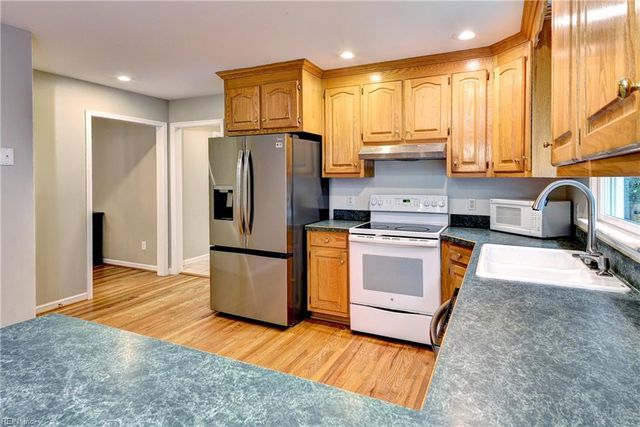 217 Riverview Plantation DR, Williamsburg, VA 23188