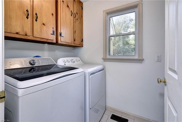 217 Riverview Plantation DR, Williamsburg, VA 23188