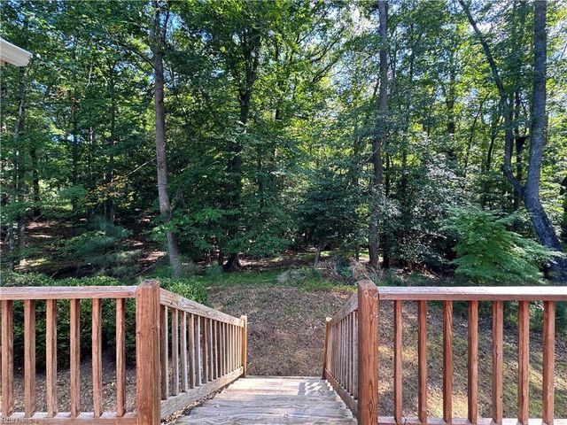217 Riverview Plantation DR, Williamsburg, VA 23188