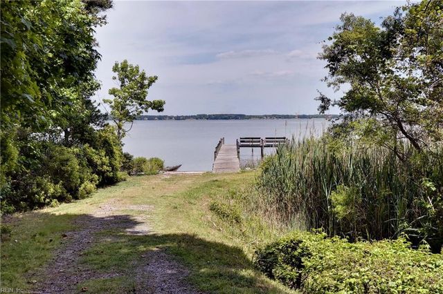 217 Riverview Plantation DR, Williamsburg, VA 23188