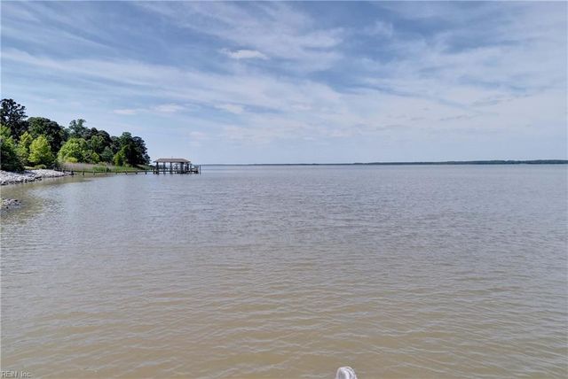 217 Riverview Plantation DR, Williamsburg, VA 23188
