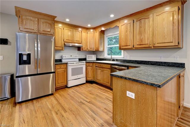217 Riverview Plantation DR, Williamsburg, VA 23188
