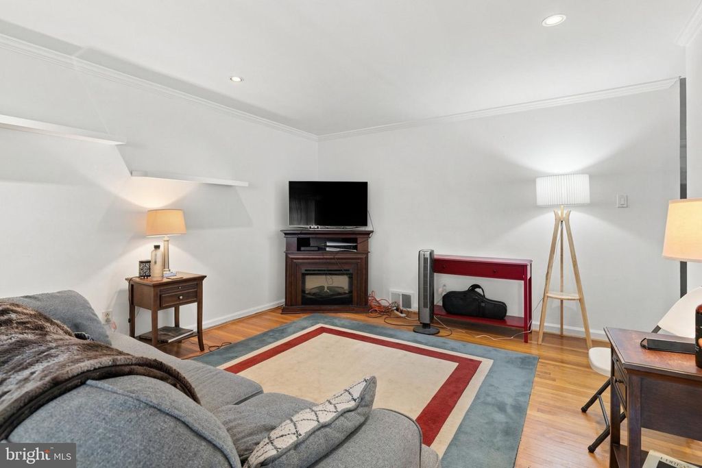 3711 MIMI CIRCLE CIR, PHILADELPHIA, PA 19131 — photo 5