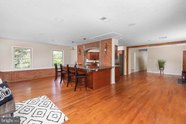 1116 MAURERTOWN MILL RD, Maurertown, VA 22644