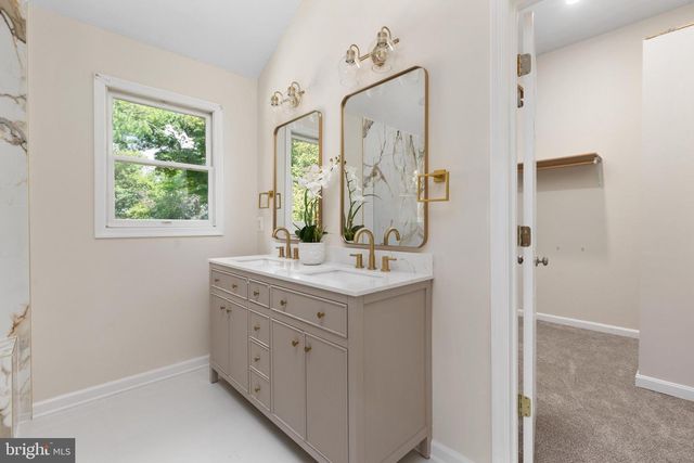 1116 MAURERTOWN MILL RD, Maurertown, VA 22644