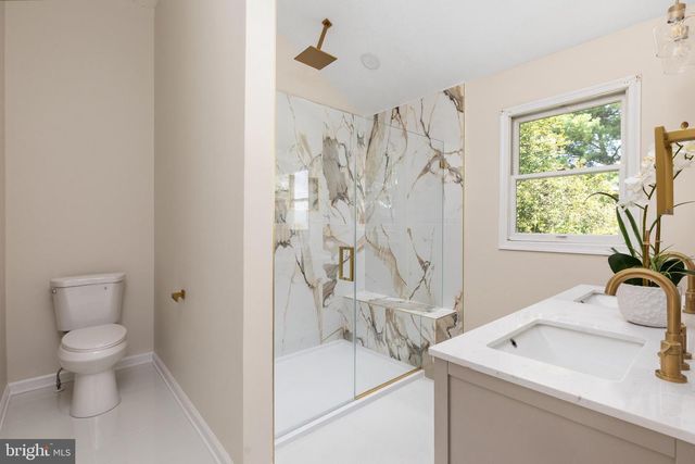 1116 MAURERTOWN MILL RD, Maurertown, VA 22644