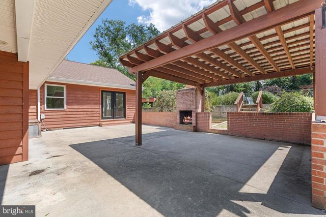 1116 MAURERTOWN MILL RD, Maurertown, VA 22644