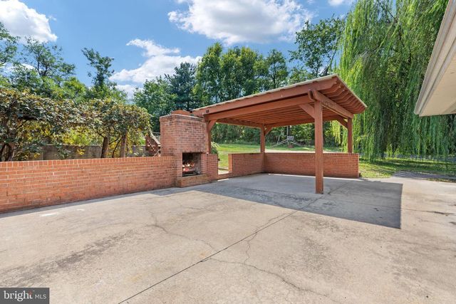1116 MAURERTOWN MILL RD, Maurertown, VA 22644