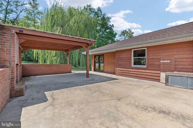 1116 MAURERTOWN MILL RD, Maurertown, VA 22644