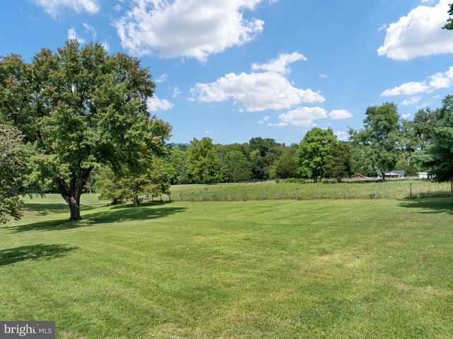 1116 MAURERTOWN MILL RD, Maurertown, VA 22644