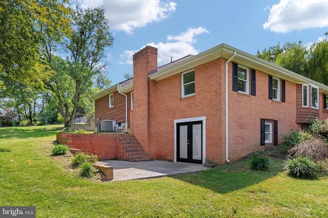 1116 MAURERTOWN MILL RD, Maurertown, VA 22644