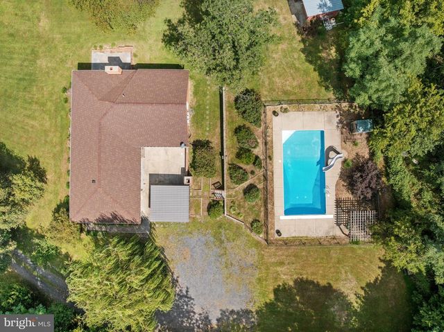 1116 MAURERTOWN MILL RD, Maurertown, VA 22644