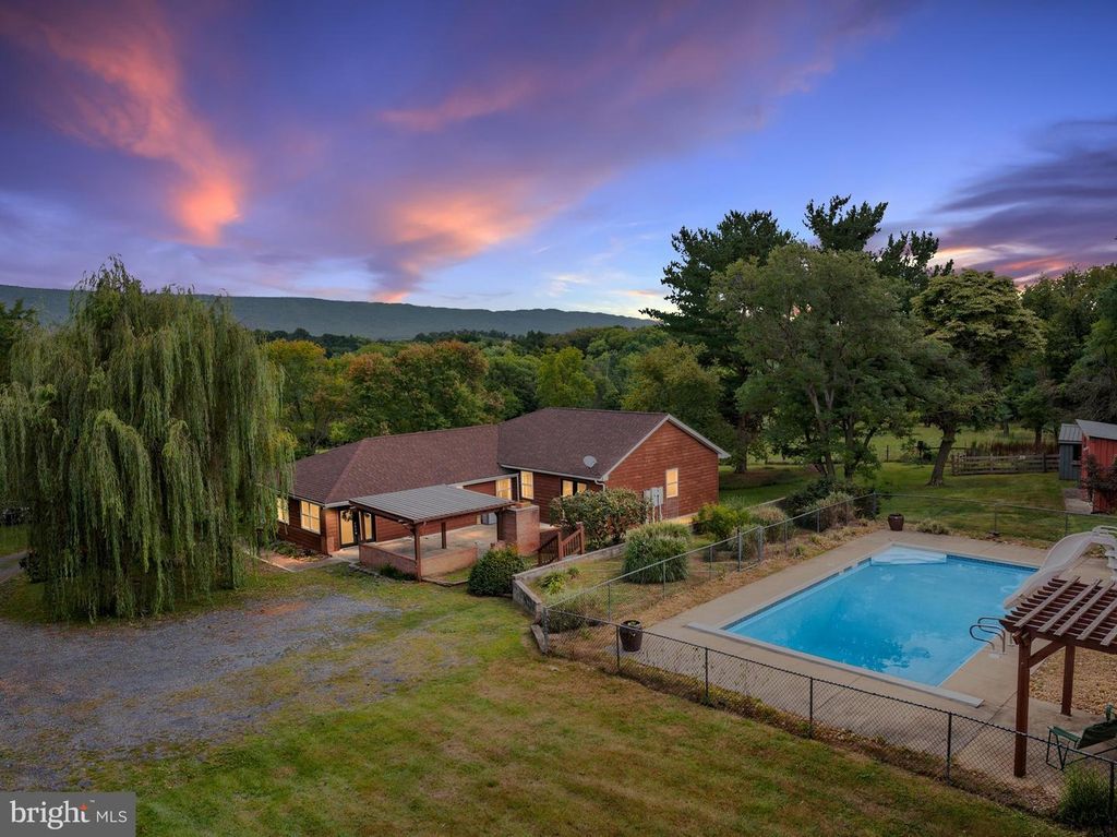 1116 MAURERTOWN MILL RD, Maurertown, VA 22644