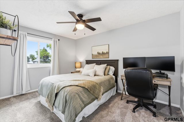 12063 Locust Street, Omaha, NE 68164