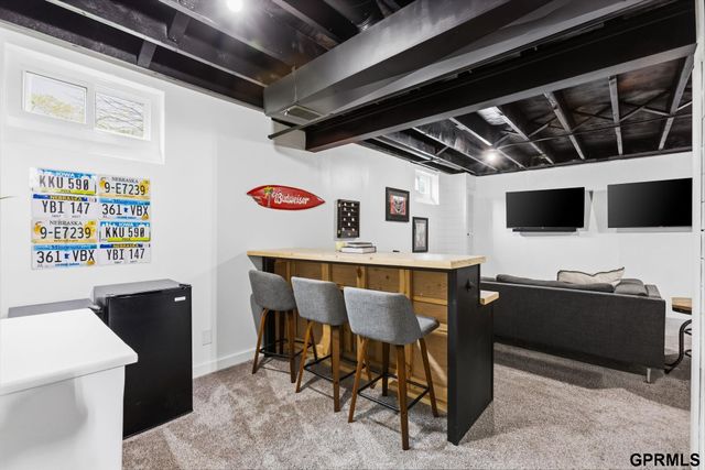 12063 Locust Street, Omaha, NE 68164