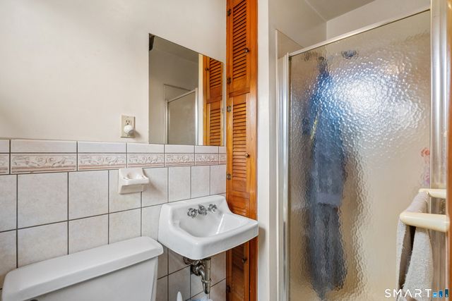 215 Wesley Street, Waterbury, CT 06708