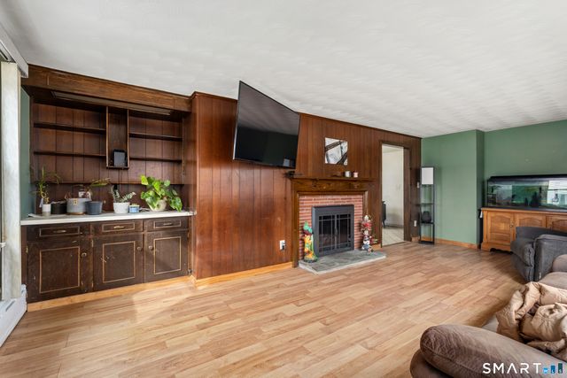 215 Wesley Street, Waterbury, CT 06708