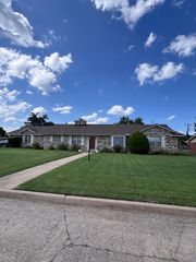 1301 NE 53rd Street, Oklahoma City, OK 73111