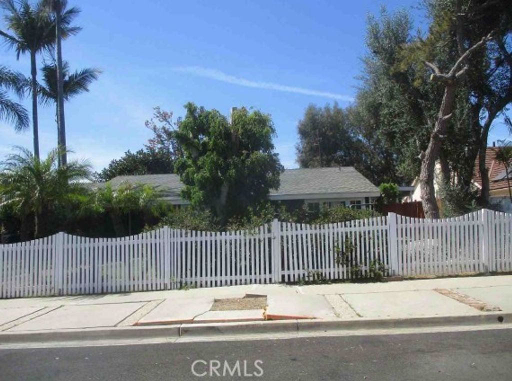 13571 Laurinda Way, Santa Ana, CA 92705