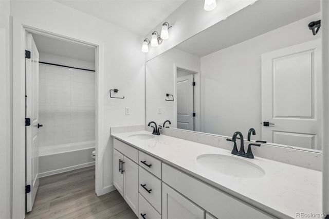 3731 N Hayleyville Street, Aurora, CO 80019