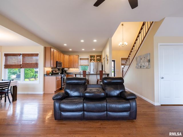 4906 S SIR LIONEL Court, Mapleton, IL 61547