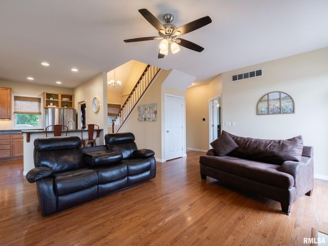 4906 S SIR LIONEL Court, Mapleton, IL 61547